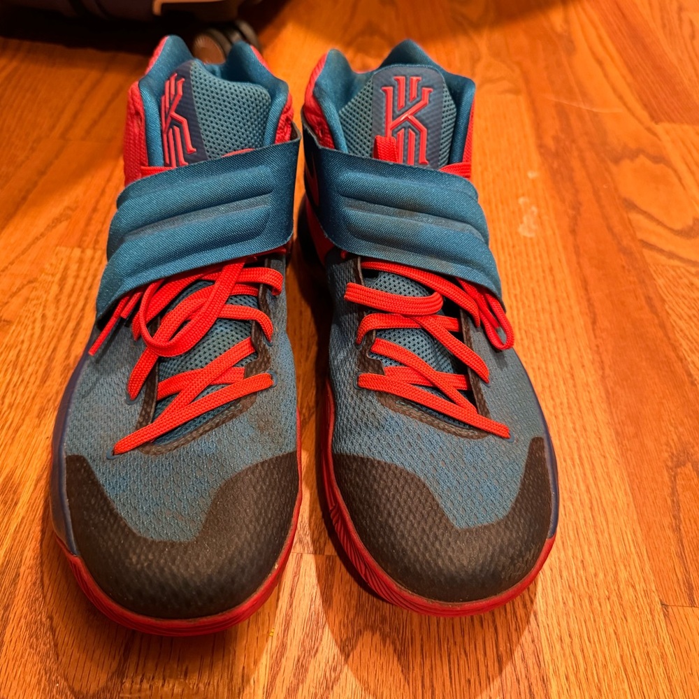 Kyrie 2’s (custom order) q